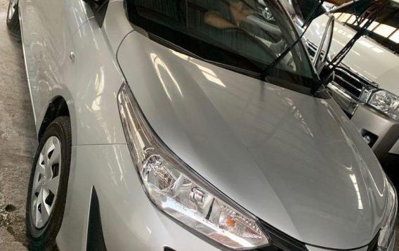 Selling Silver 2019 Toyota Vios in Quezon City