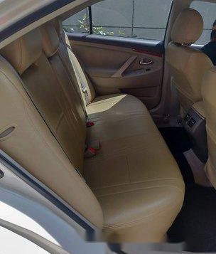 Selling White Toyota Camry 2009 Automatic Gasoline -5