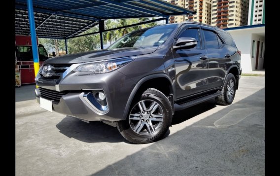 Sell 2016 Toyota Fortuner Automatic Diesel at 13563 km -1