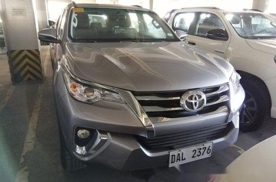 Silver Toyota Fortuner 2018 for sale in Cebu-5