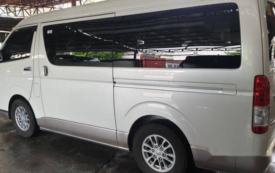 Selling white 2019 Toyota Hiace in Quezon City-2