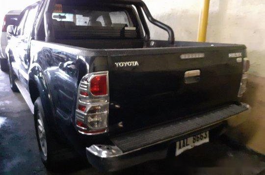 Black Toyota Hilux 2014 Automatic Diesel for sale -2