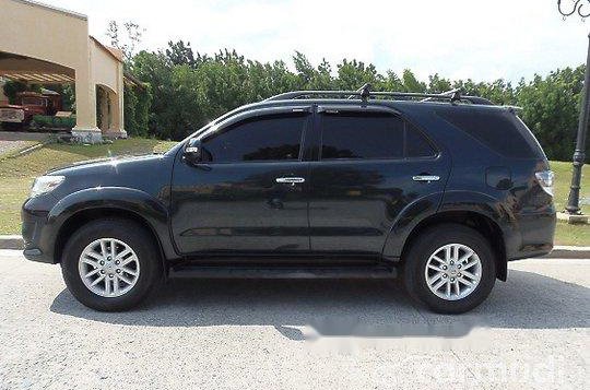 Selling Toyota Fortuner 2014 at 27000 km in Quezon City-3