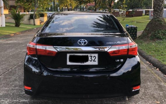2014 Toyota Corolla Altis for sale in Quezon City -4