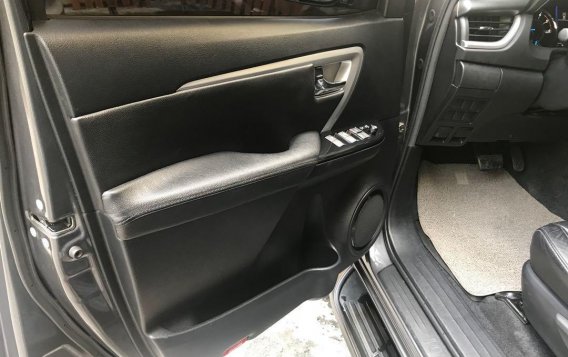 Toyota Fortuner 2016 for sale in Makati -6