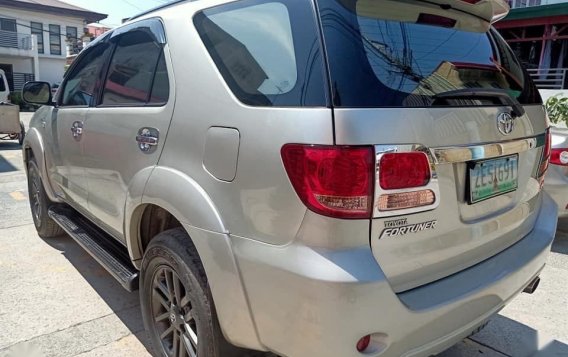 2006 Toyota Fortuner for sale in Las Pinas-7