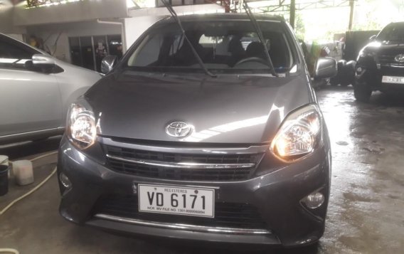 Selling Toyota Wigo 2016 in Quezon City-1