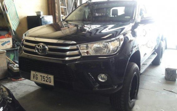 Black Toyota Hilux 2016 for sale in Makati-1