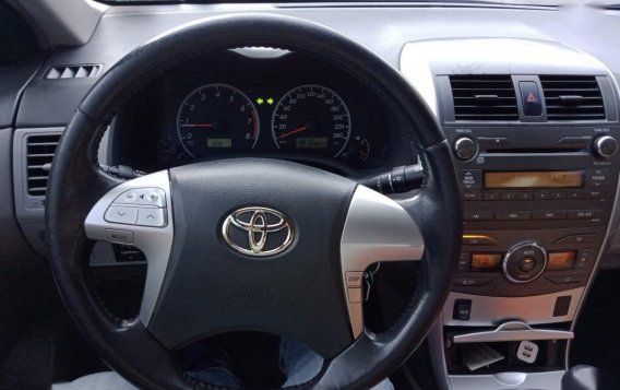 2013 Toyota Corolla Altis for sale in Las Pinas-6