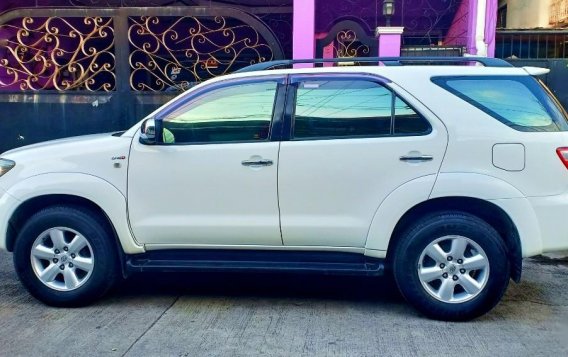 Toyota Fortuner 2009 for sale in Manila-3