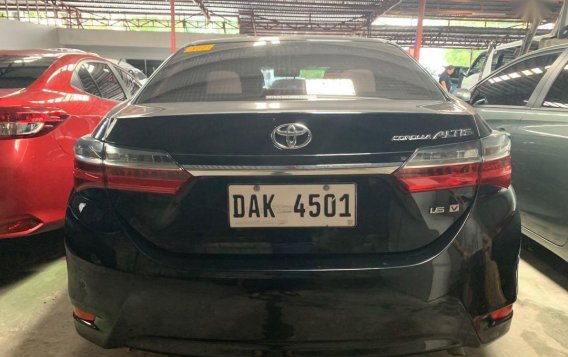 Selling Black Toyota Altis 2018 in Quezon City-3