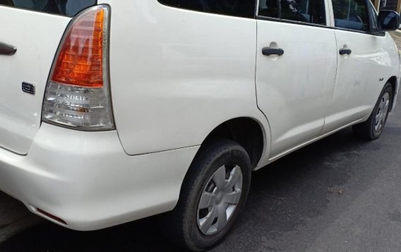 2010 Toyota Innova for sale in Quezon City-4