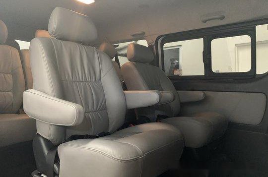 Selling Toyota Hiace 2019 at 2500 km -4
