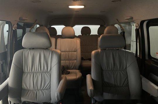 Selling Toyota Hiace 2019 at 2500 km -3