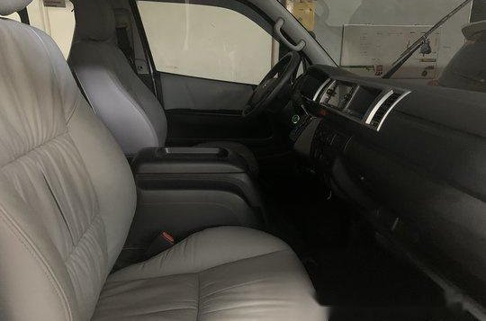 Selling Toyota Hiace 2019 at 2500 km -7