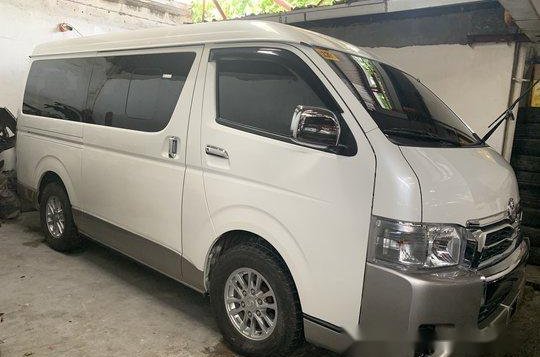 Selling Toyota Hiace 2019 at 2500 km 