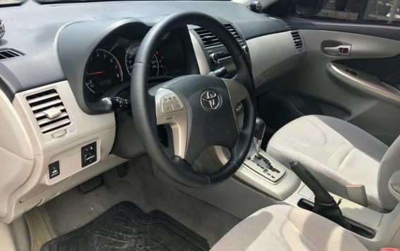 2010 Toyota Corolla Altis for sale in Pasig -3