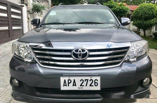 Sell Grey 2014 Toyota Fortuner Automatic Gasoline at 60000 km-1