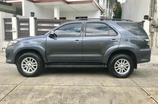 Sell Grey 2014 Toyota Fortuner Automatic Gasoline at 60000 km-3