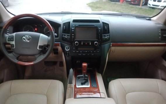 Toyota Land Cruiser 2013 for sale in Pasig -8