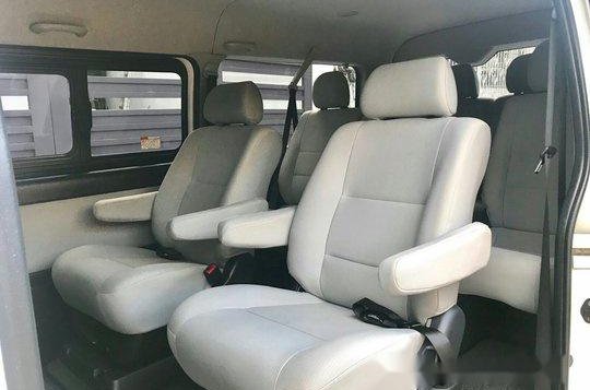 White Toyota Hiace 2016 for sale in Parañaque -8