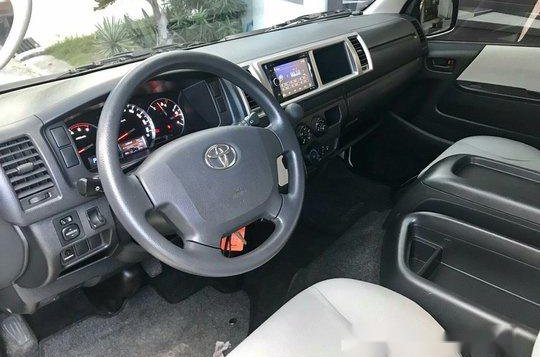 White Toyota Hiace 2016 for sale in Parañaque -5