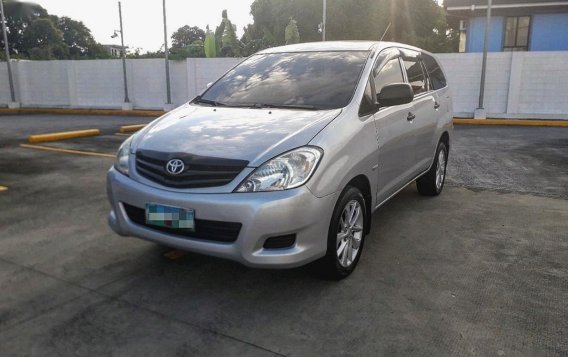 2010 Toyota Innova for sale in Imus-4