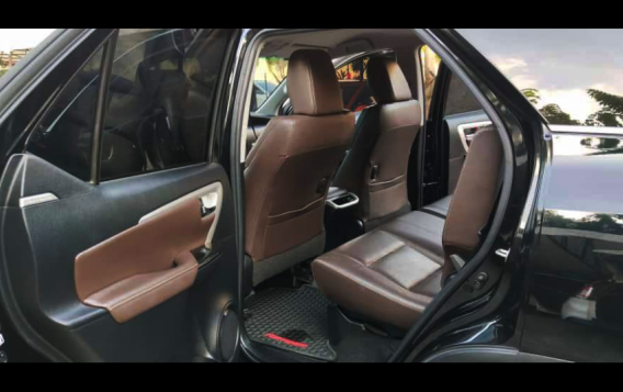 Selling Toyota Fortuner 2017 SUV at 20344 km-9