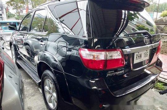 Black Toyota Fortuner 2009 for sale in Quezon City-4