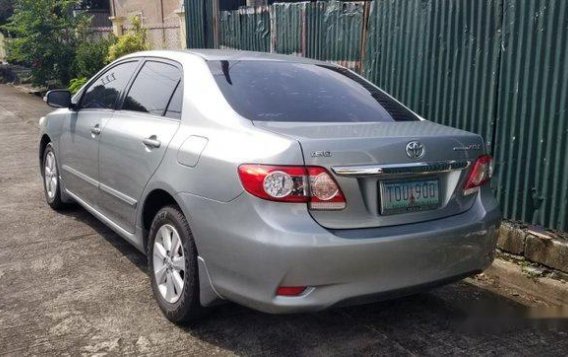 Sell Silver 2012 Toyota Corolla altis at 57000 km-3