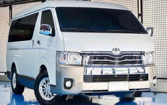 Selling White Toyota Hiace 2016 in Quezon City