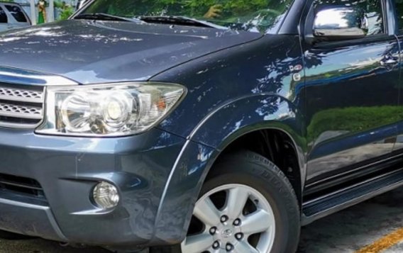 Toyota Fortuner 2010 for sale in Manila-1