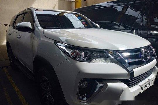 Selling White Toyota Fortuner 2018 in Quezon City