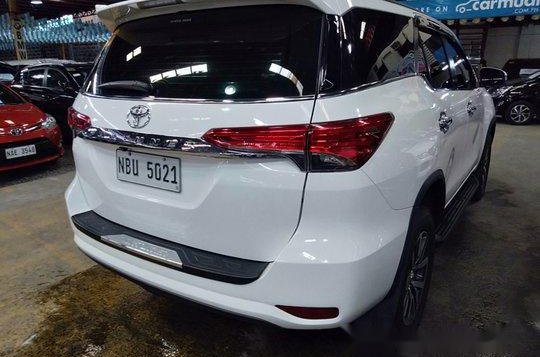Selling White Toyota Fortuner 2017 Automatic Diesel -4