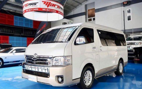 Selling White Toyota Hiace 2016 in Quezon City-5