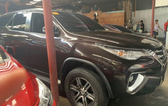 Brown Toyota Fortuner 2018 for sale in Quezon City-5