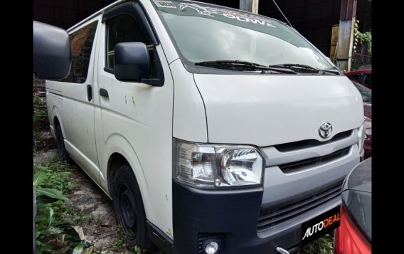 Selling Toyota Hiace 2016 Van Manual Diesel-2