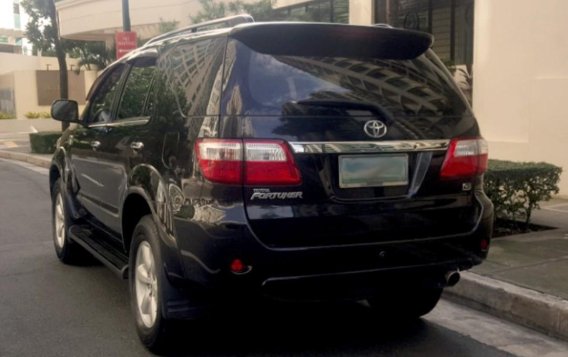 2010 Toyota Fortuner for sale in Taguig -2