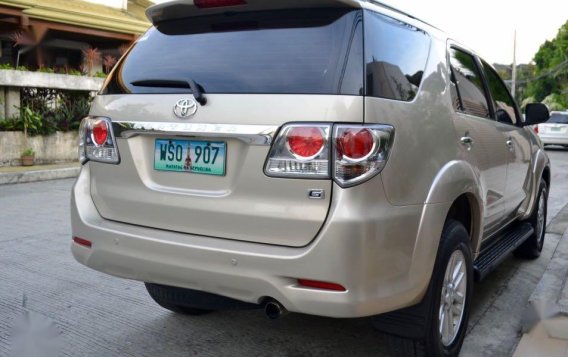 2013 Toyota Fortuner for sale in Quezon City-3