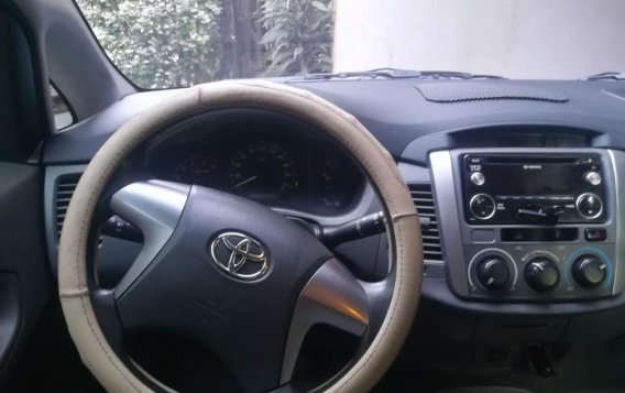 Sell Red 2015 Toyota Innova in Quezon City-4