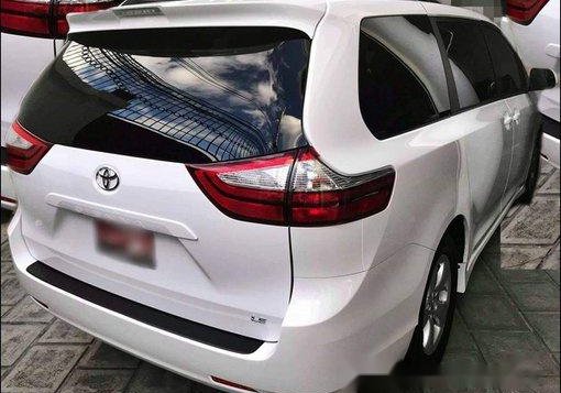 Selling White Toyota Sienna 2019 in General Salipada K. Pendatun-2