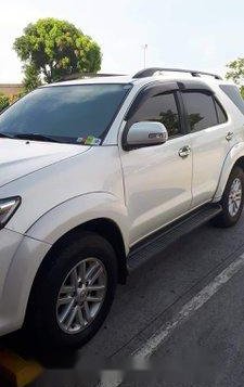Selling White Toyota Fortuner 2014 at 56000 km