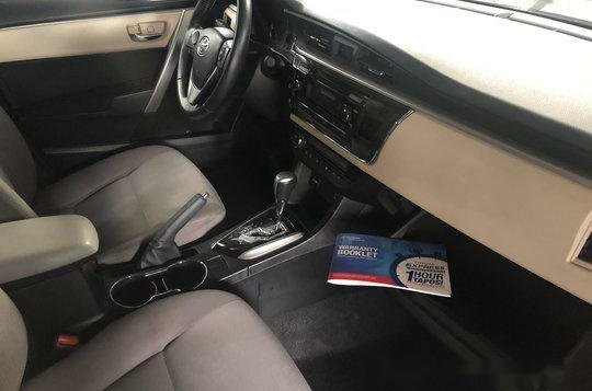 Selling Toyota Corolla altis 2017 Automatic Gasoline 
