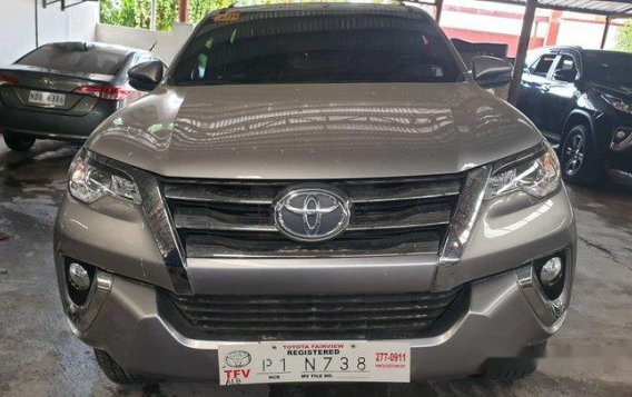 Silver Toyota Fortuner 2018 Automatic Diesel for sale-1