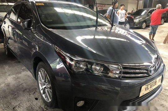 Selling Toyota Corolla altis 2017 Automatic Gasoline -3