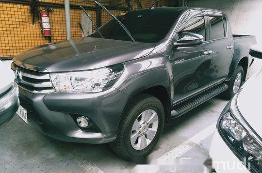  Toyota Hilux 2018 Manual Diesel for sale -2