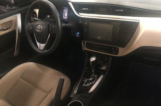 Black Toyota Corolla altis 2018 at 2200 km for sale -4