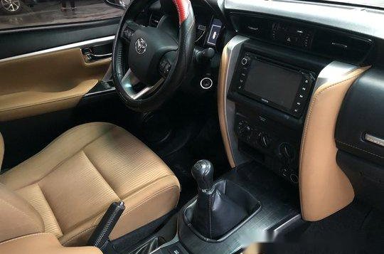 Sell Black 2017 Toyota Fortuner at 18000 km-4