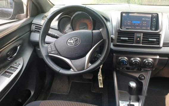 Grey Toyota Yaris 2016 Automatic for sale -6