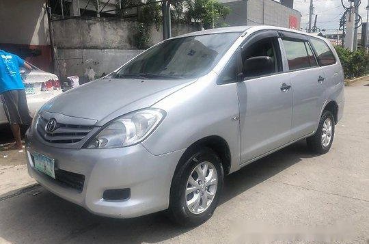 Selling Toyota Innova 2011 Manual Diesel at 93000 km-2